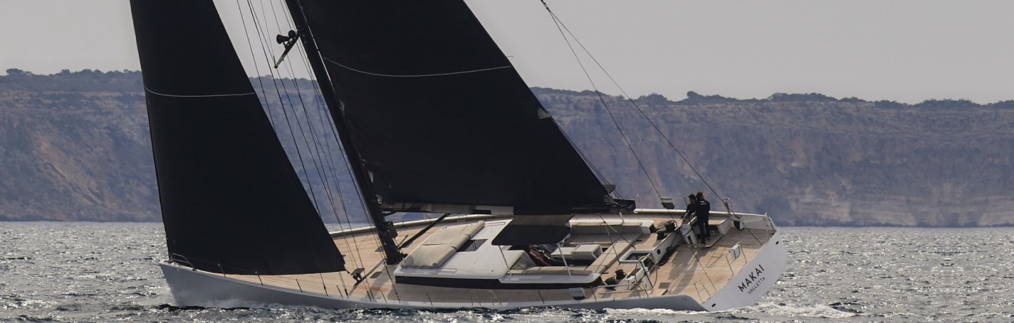 Brochure YYachts luxury carbon superyachts built in germany