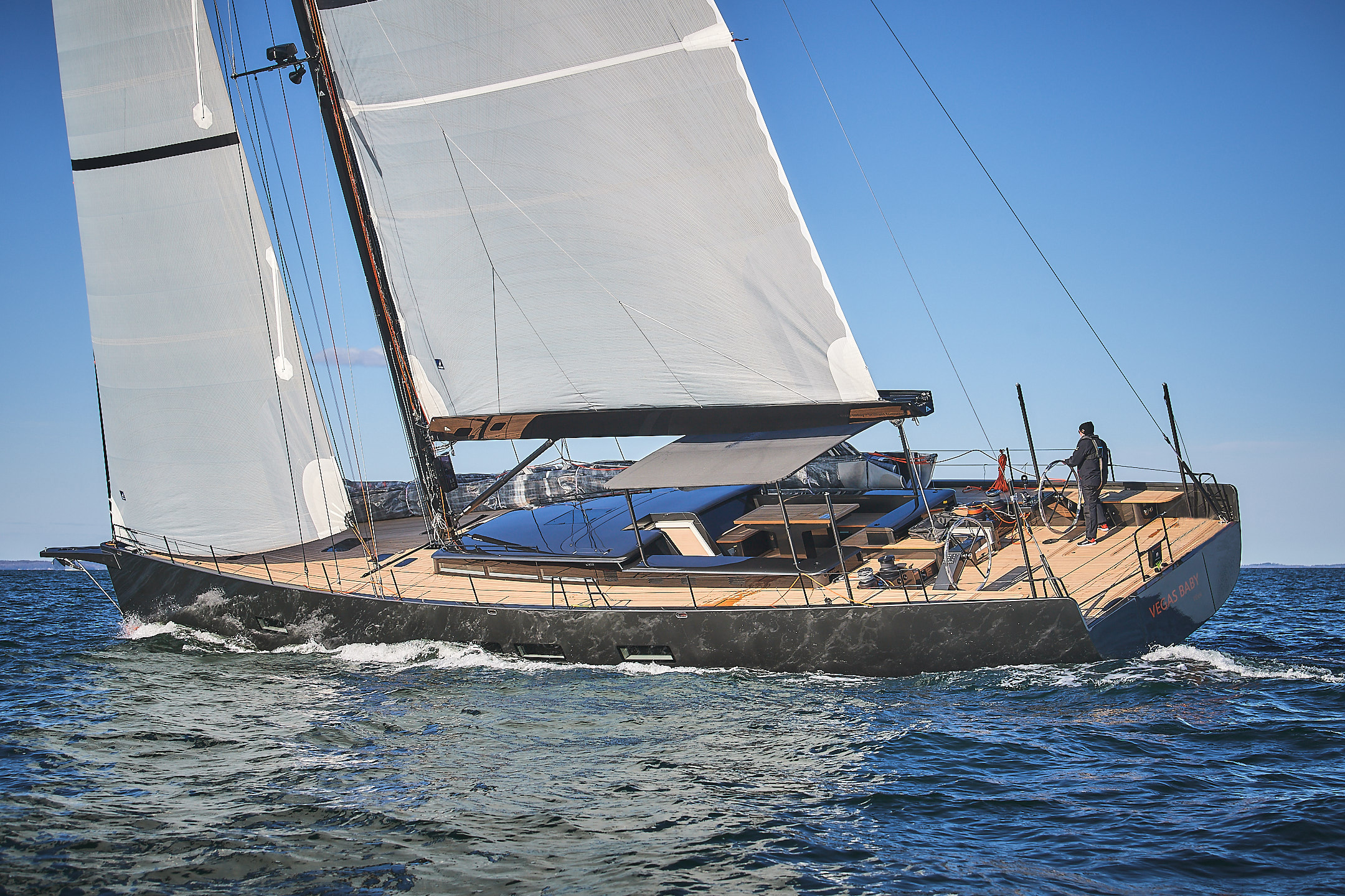 Y8 performance without compromises