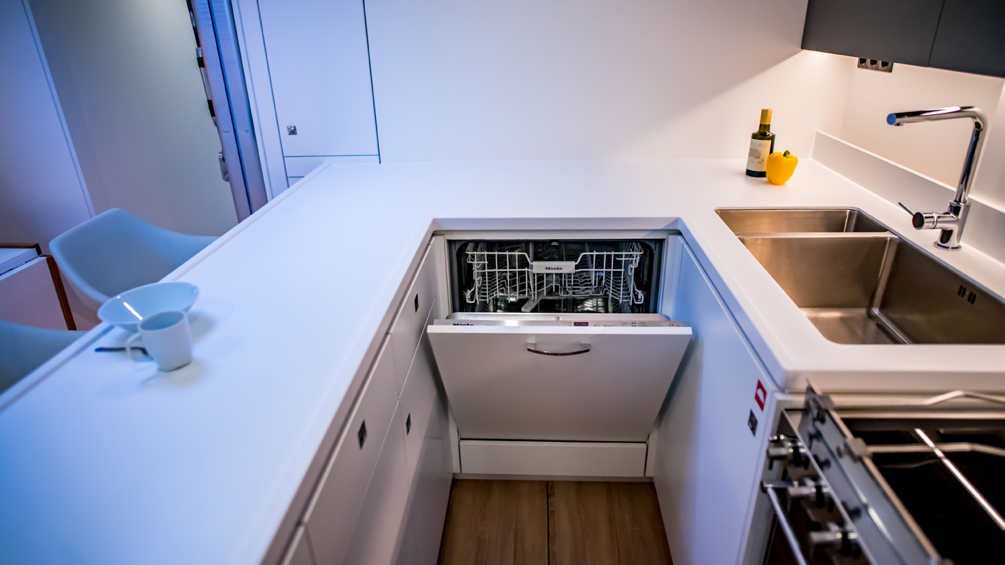 YC Eugen Seibold galley