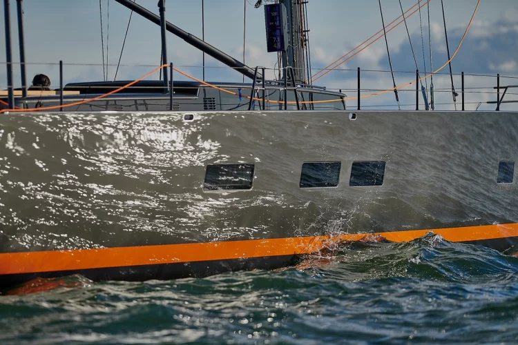 Y8 custom build luxury carbon yacht Vegas Baby