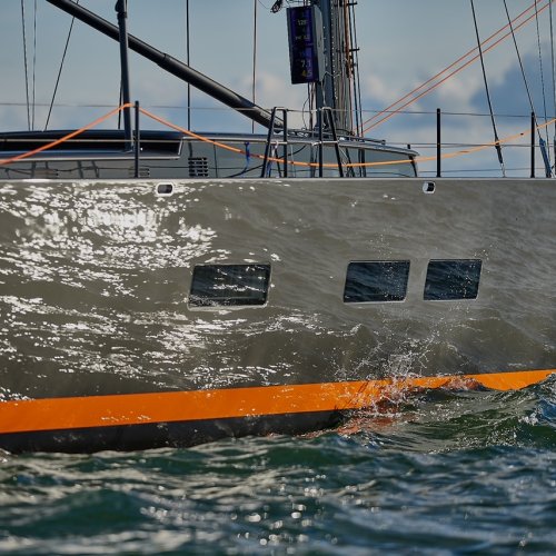 Y8 Vegas Baby - side view