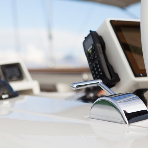 Y8 Cool Breeze Helmsstation