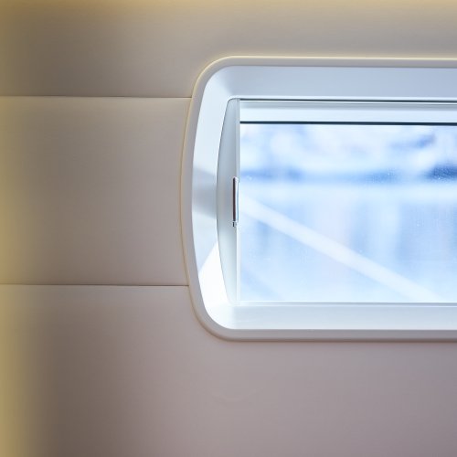 YC/Tripp 90 window detail