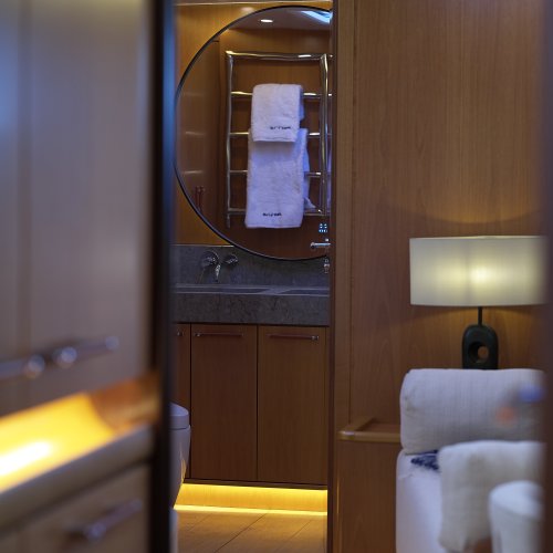 YC/Tripp 90 moving towards the owner's area