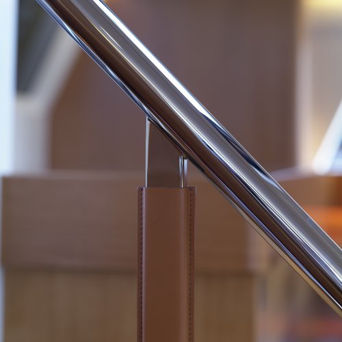 YC/Tripp 90 lounge handrail detail
